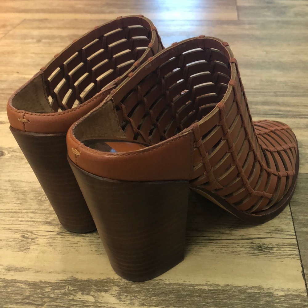 Dolce Vita Kacie Open Weave Mule. Size 10! - Picture 2 of 3